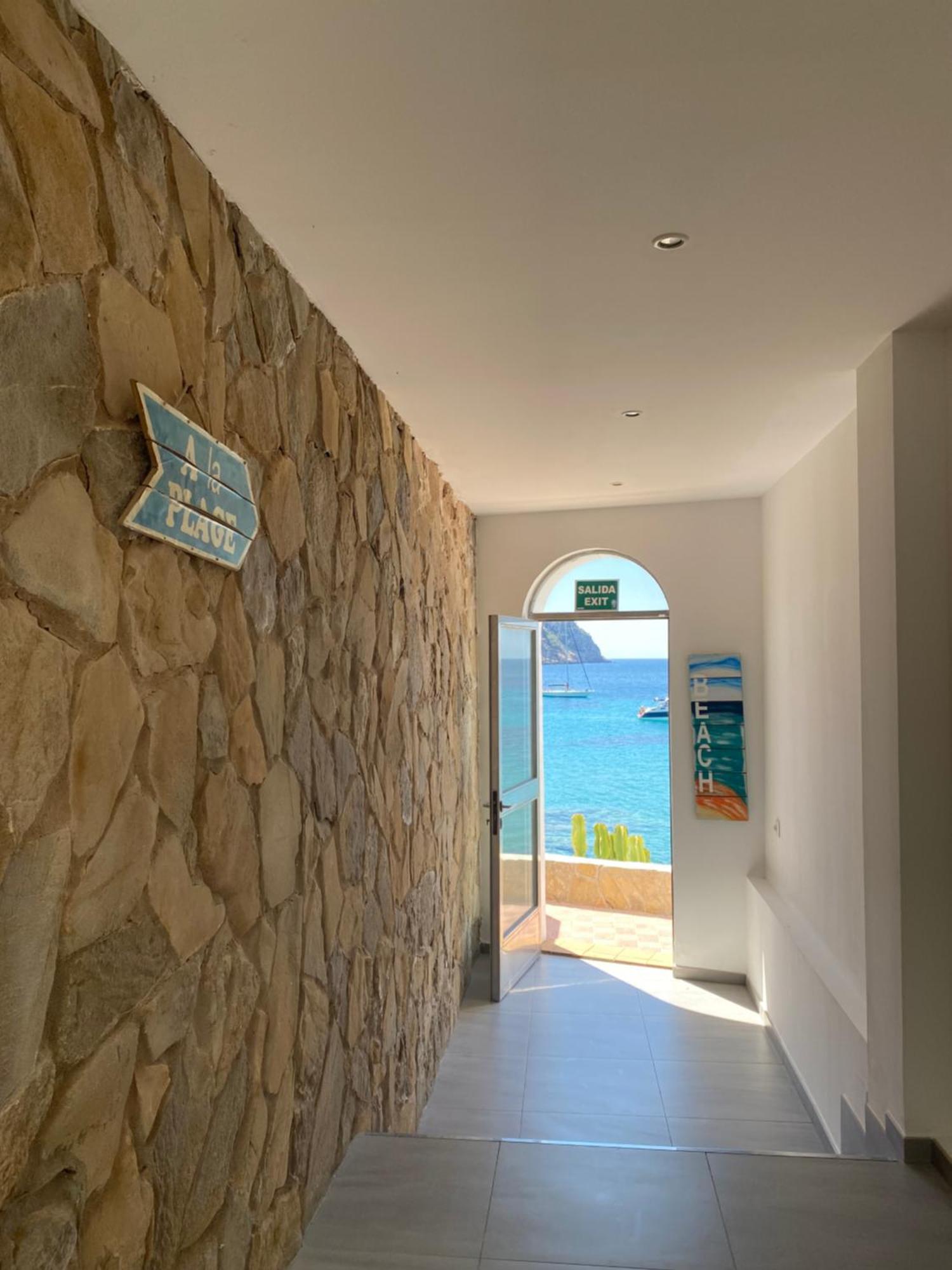 Hostal Dragonera Sant Elm Exterior photo